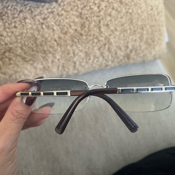 Chanel Sunglasses authentic - Picture 4 of 14